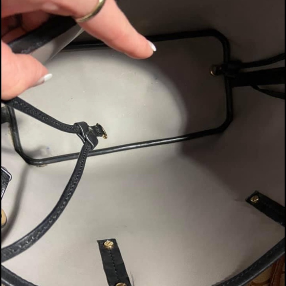 MIchael Kors purse
